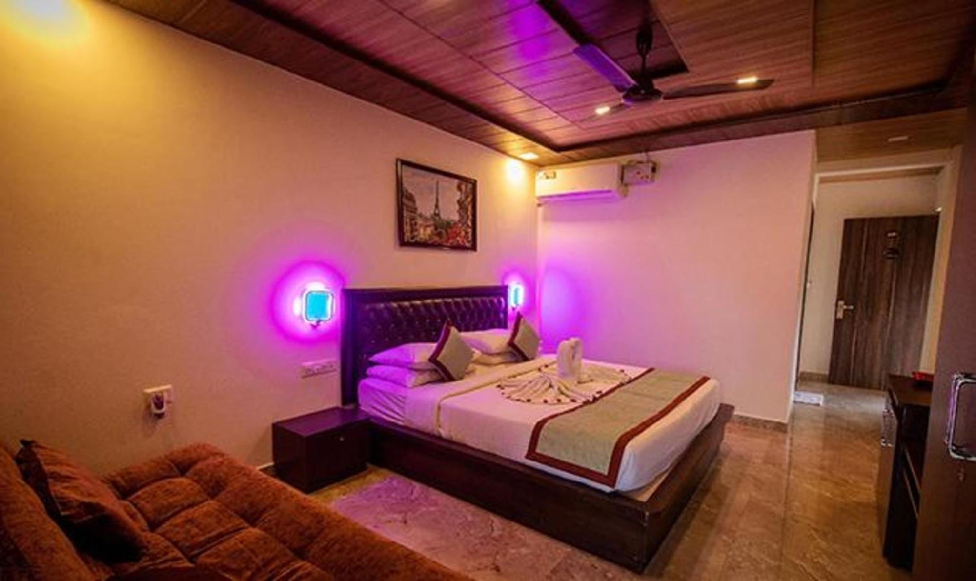 Fabhotel La Gracia Resort Morjim Exterior foto